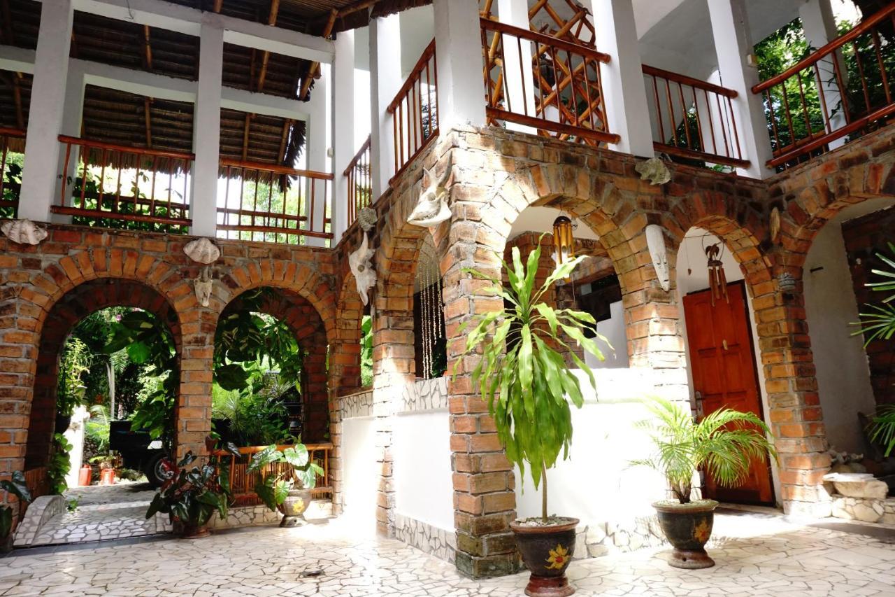 Mangga Lodge Bira Esterno foto