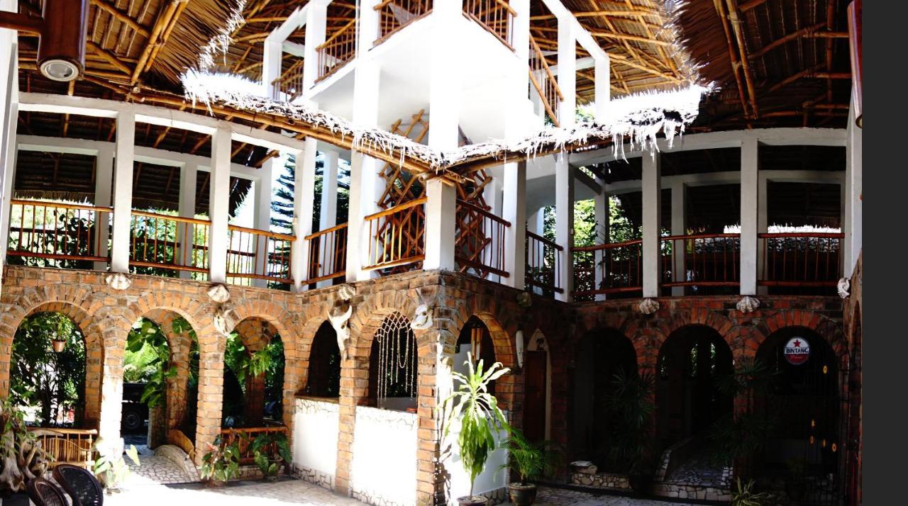 Mangga Lodge Bira Esterno foto