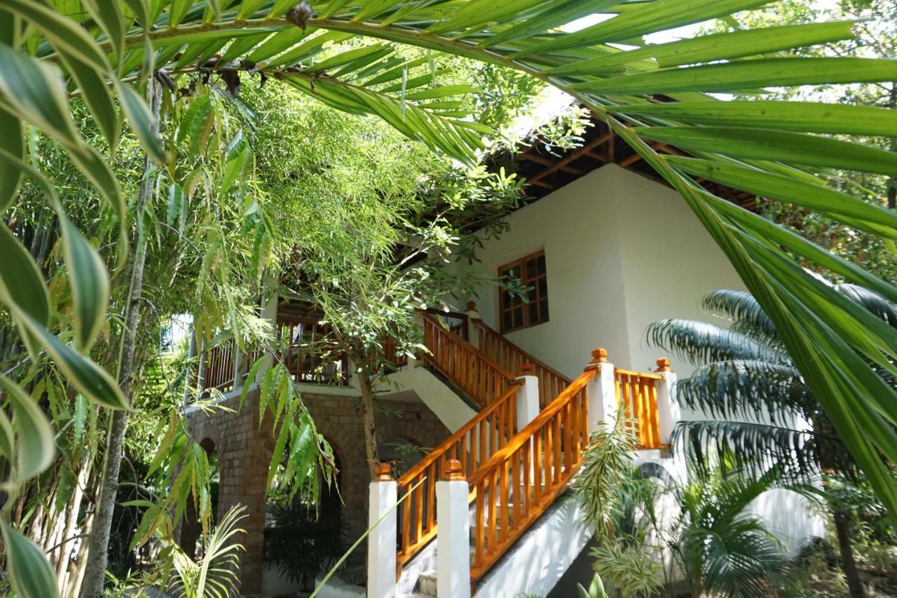 Mangga Lodge Bira Esterno foto