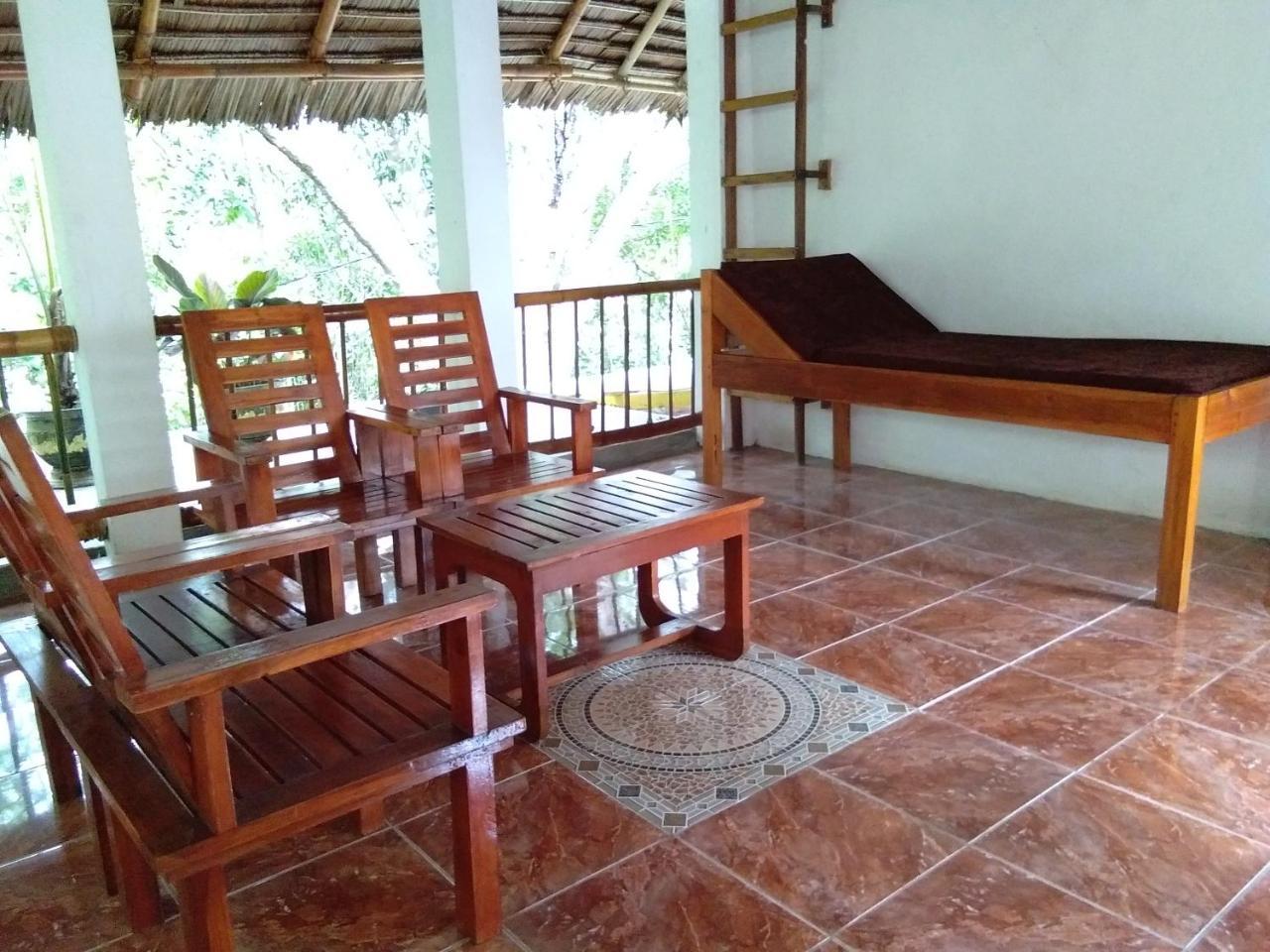 Mangga Lodge Bira Esterno foto
