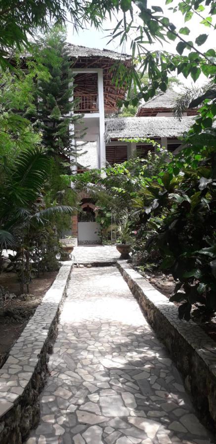 Mangga Lodge Bira Esterno foto